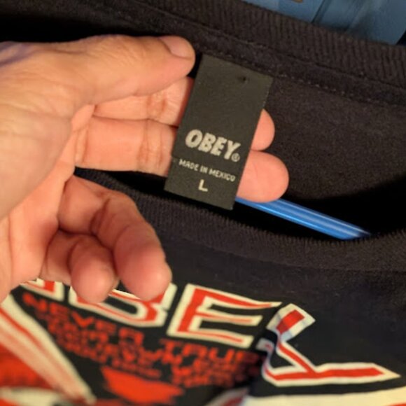 A3 OBEY Tee - Picture 3 of 4